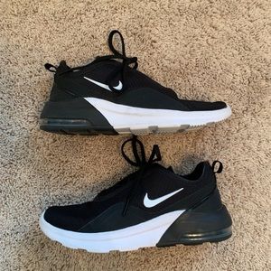 Nike Air Max Motion 2 Black White Womens Athletic Shoe 9